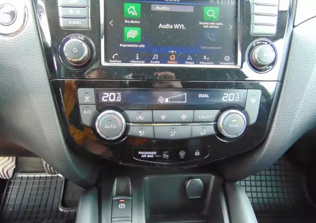 NISSAN Qashqai 1.3 DIG-T N-Connecta