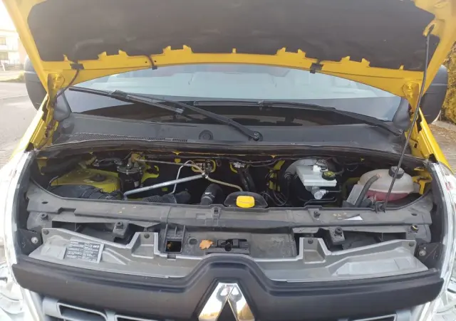 RENAULT MASTER blaszak 