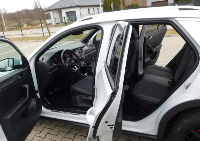 VOLKSWAGEN T-Roc 1.5 TSI R-Line