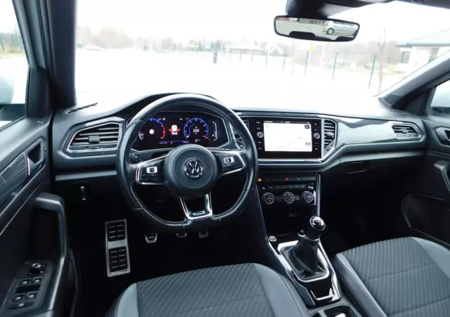 VOLKSWAGEN T-Roc 1.5 TSI R-Line