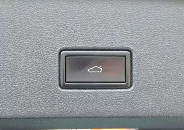 VOLKSWAGEN T-Roc 1.5 TSI R-Line