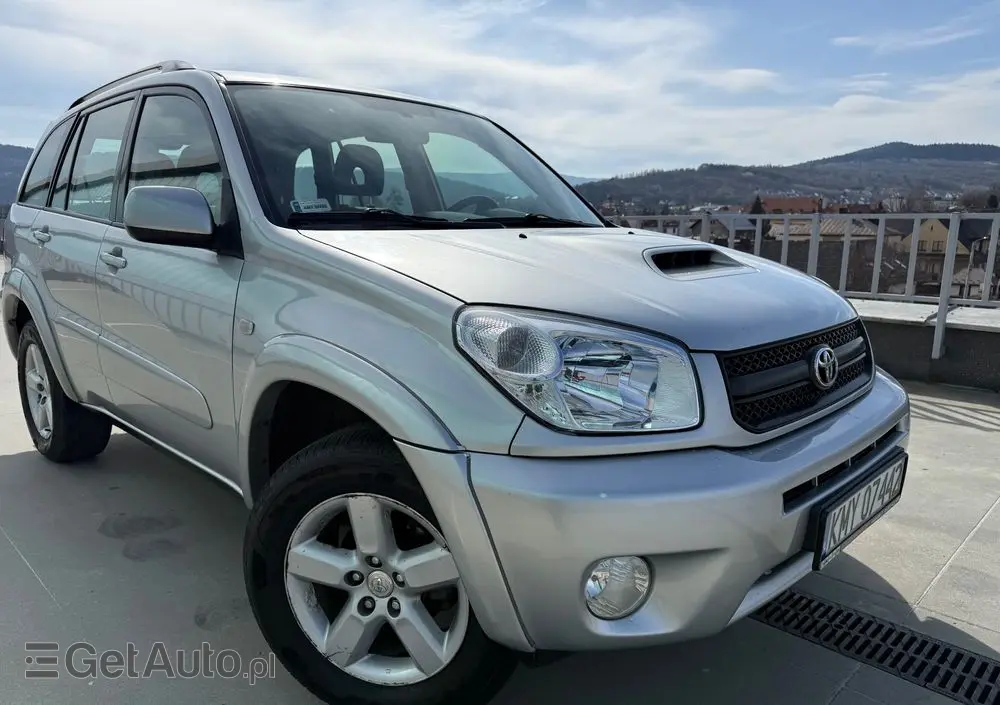 TOYOTA RAV4 
