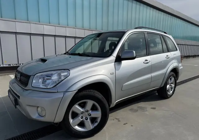 TOYOTA RAV4 