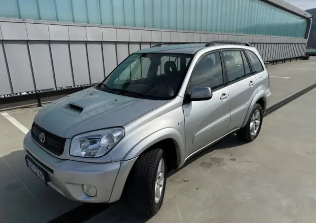 TOYOTA RAV4 