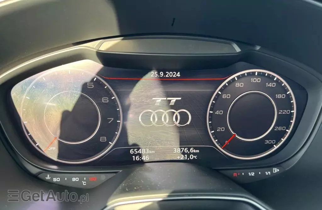 AUDI TT 