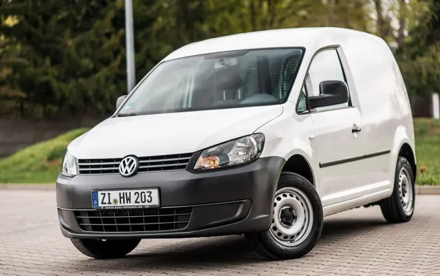 VOLKSWAGEN Caddy 