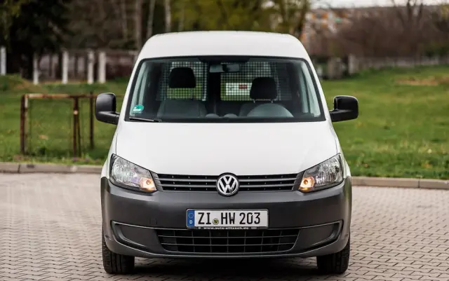 VOLKSWAGEN Caddy 