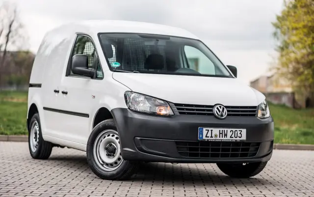 VOLKSWAGEN Caddy 