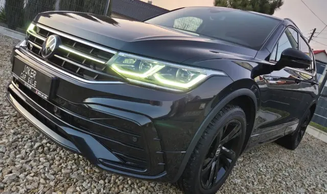 VOLKSWAGEN Tiguan 2.0 TDI SCR DSG R-Line