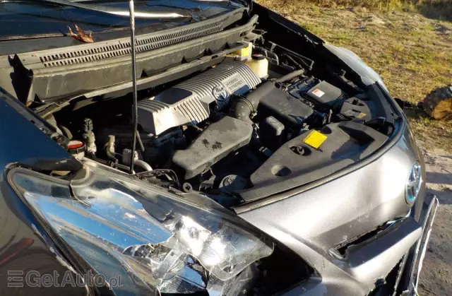 TOYOTA Prius+ 