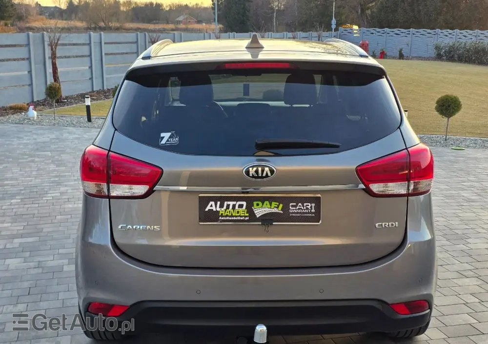 KIA Carens 