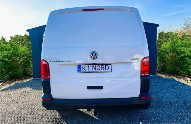 VOLKSWAGEN TRANSPORTER 