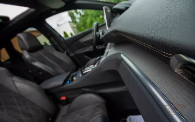 PEUGEOT 3008 2.0 BlueHDi GT S&S EAT6