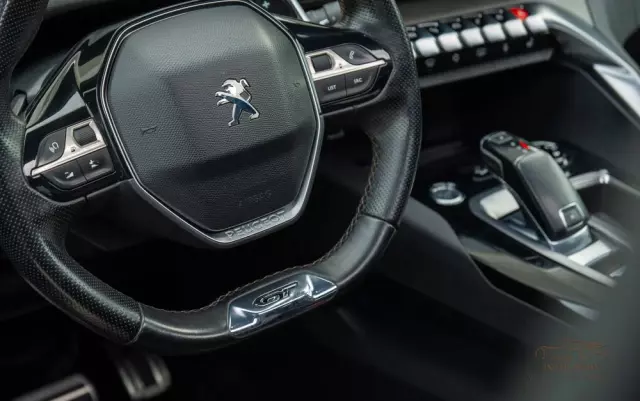 PEUGEOT 3008 2.0 BlueHDi GT S&S EAT6