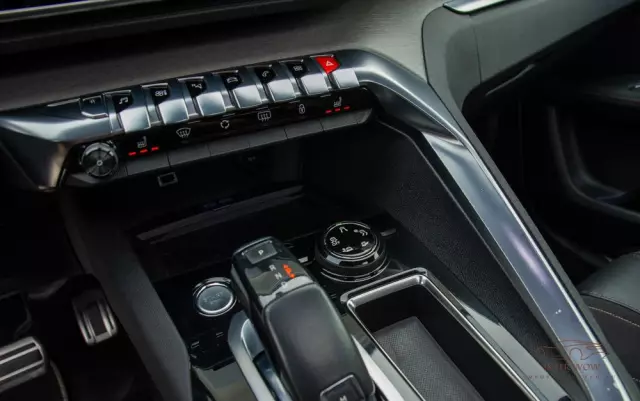 PEUGEOT 3008 2.0 BlueHDi GT S&S EAT6
