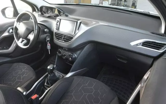 PEUGEOT 2008 1.6 VTi Active