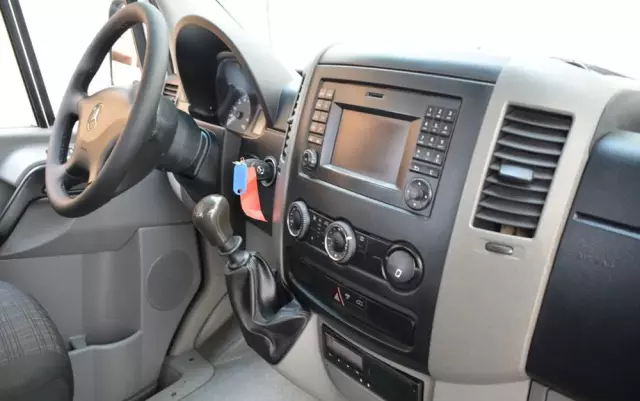 MERCEDES-BENZ Sprinter 316 CDI LIFT DOKA NOWY MODEL 