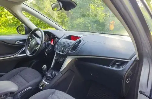 OPEL Zafira 
