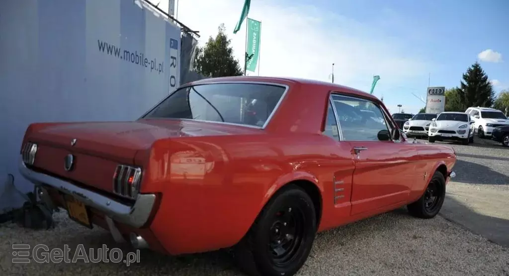 FORD Mustang 