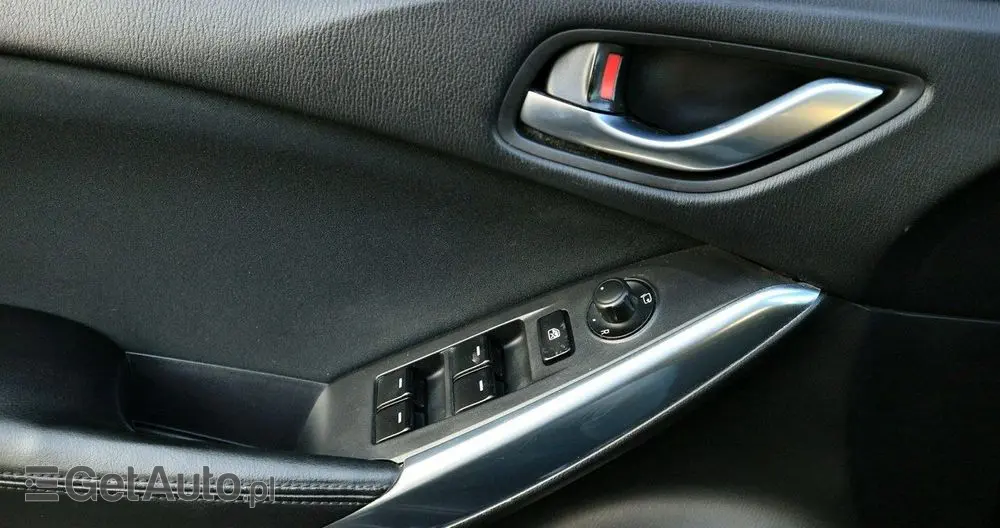 MAZDA 6 2.0 Kombi SKYACTIV-G Center-Line