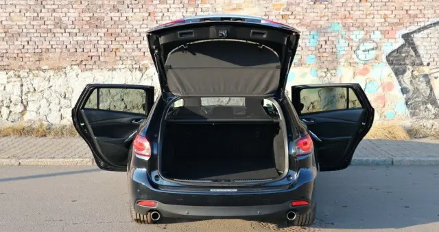 MAZDA 6 2.0 Kombi SKYACTIV-G Center-Line