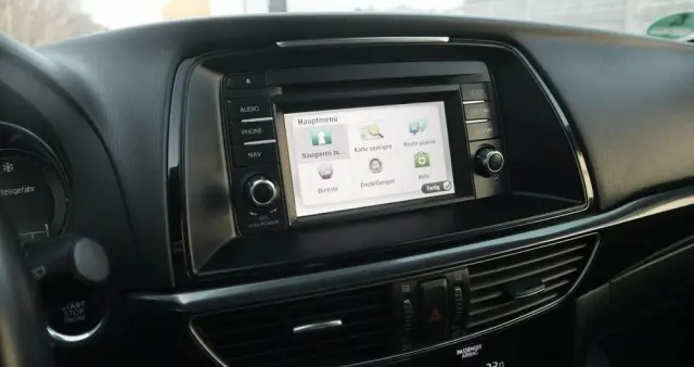 MAZDA 6 2.0 Kombi SKYACTIV-G Center-Line