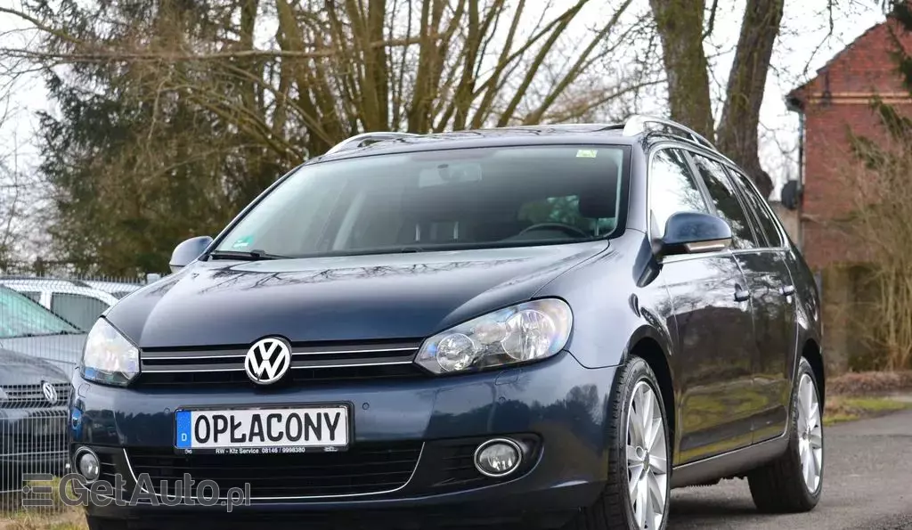 VOLKSWAGEN Golf 