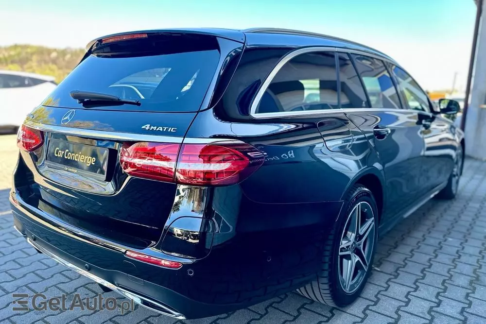 MERCEDES-BENZ Klasa E 300 de 4Matic T 9G-TRONIC AMG Line