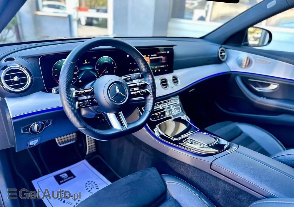 MERCEDES-BENZ Klasa E 300 de 4Matic T 9G-TRONIC AMG Line