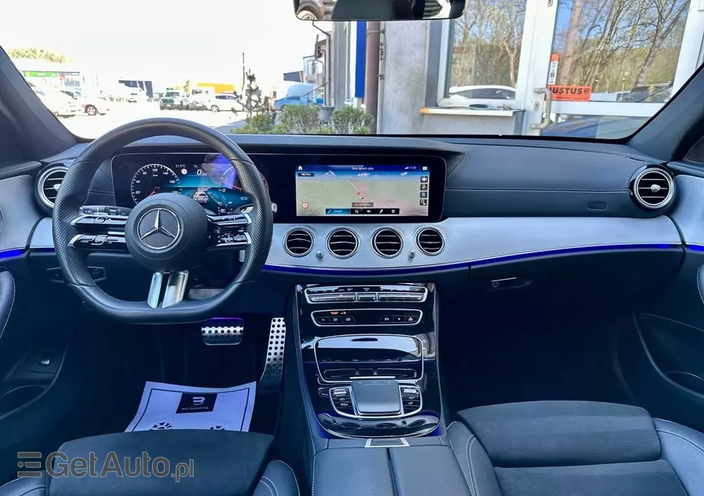 MERCEDES-BENZ Klasa E 300 de 4Matic T 9G-TRONIC AMG Line