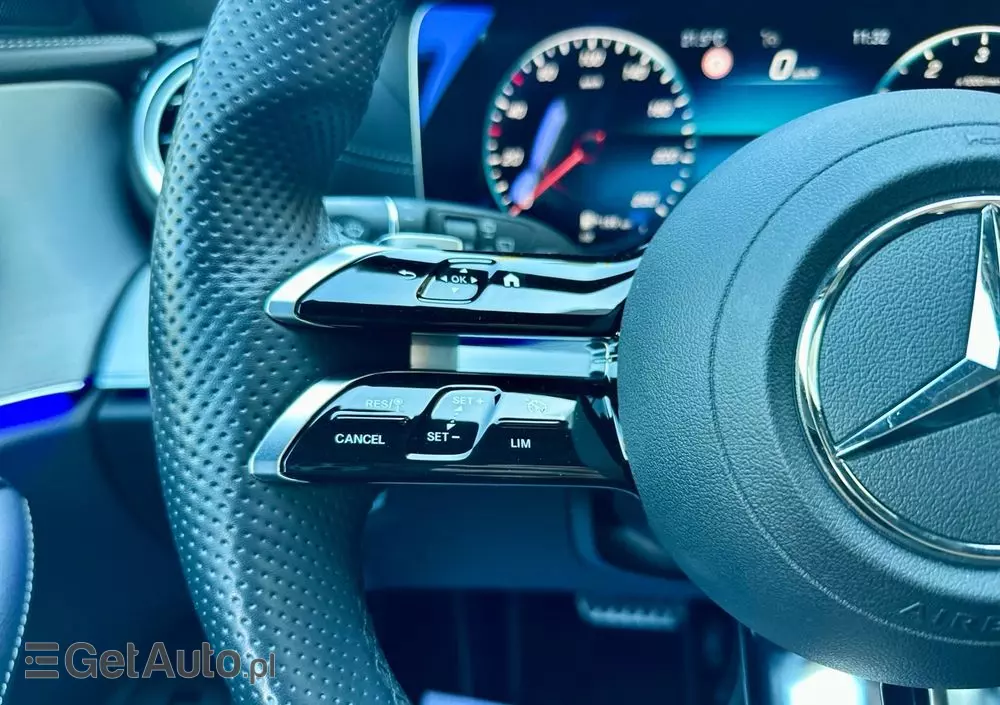 MERCEDES-BENZ Klasa E 300 de 4Matic T 9G-TRONIC AMG Line