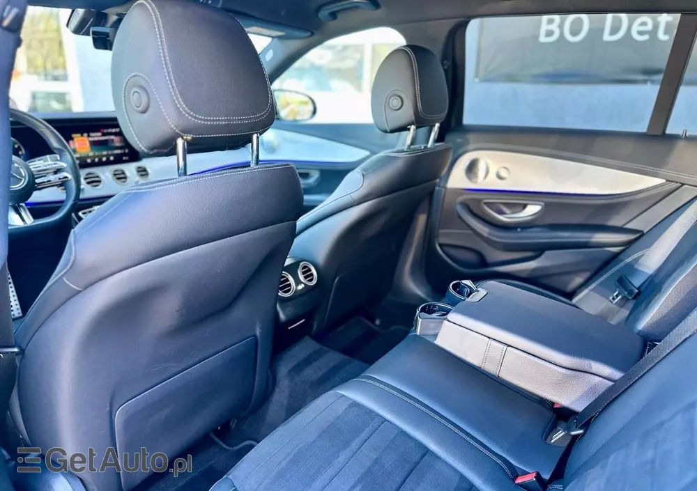 MERCEDES-BENZ Klasa E 300 de 4Matic T 9G-TRONIC AMG Line