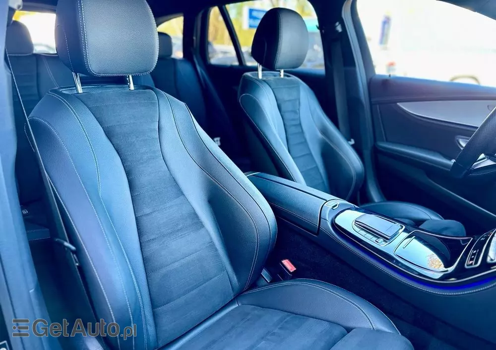 MERCEDES-BENZ Klasa E 300 de 4Matic T 9G-TRONIC AMG Line