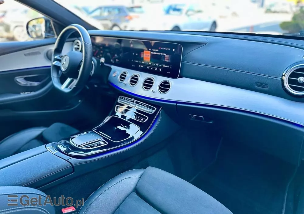 MERCEDES-BENZ Klasa E 300 de 4Matic T 9G-TRONIC AMG Line