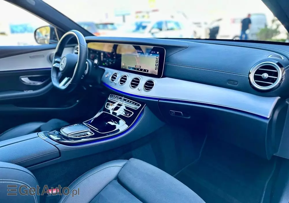 MERCEDES-BENZ Klasa E 300 de 4Matic T 9G-TRONIC AMG Line