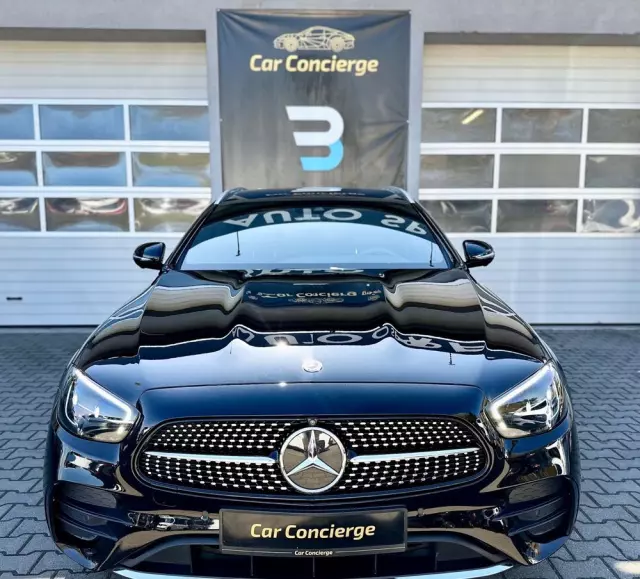 MERCEDES-BENZ Klasa E 300 de 4Matic T 9G-TRONIC AMG Line