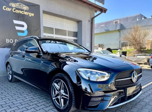 MERCEDES-BENZ Klasa E 300 de 4Matic T 9G-TRONIC AMG Line
