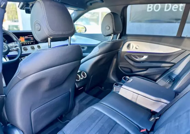 MERCEDES-BENZ Klasa E 300 de 4Matic T 9G-TRONIC AMG Line