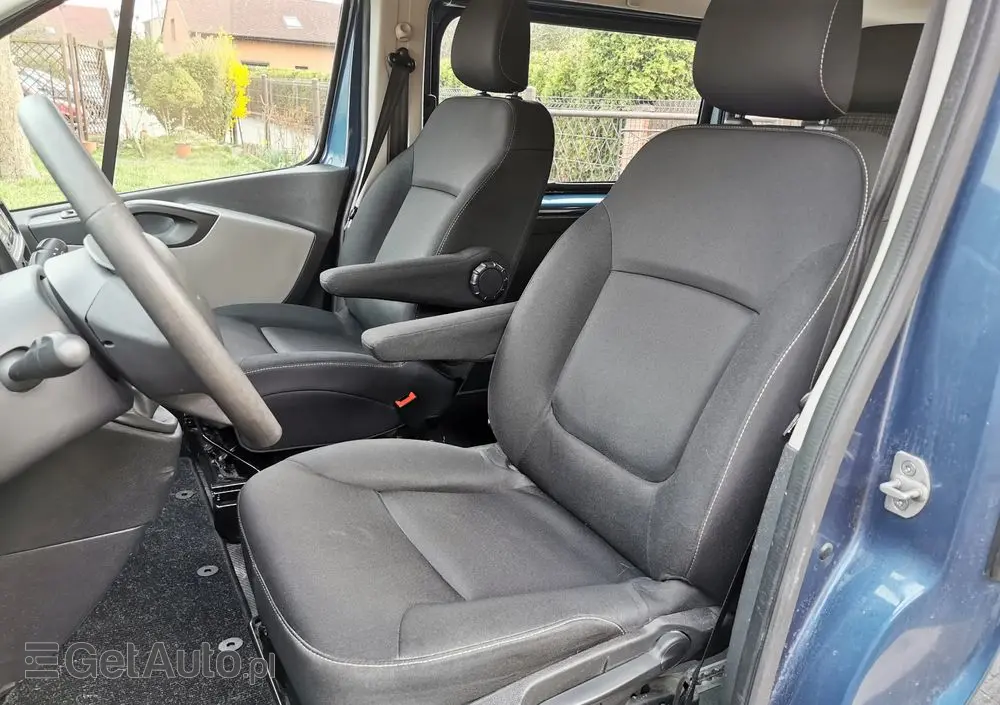 RENAULT Trafic ENERGY Grand Combi Expression