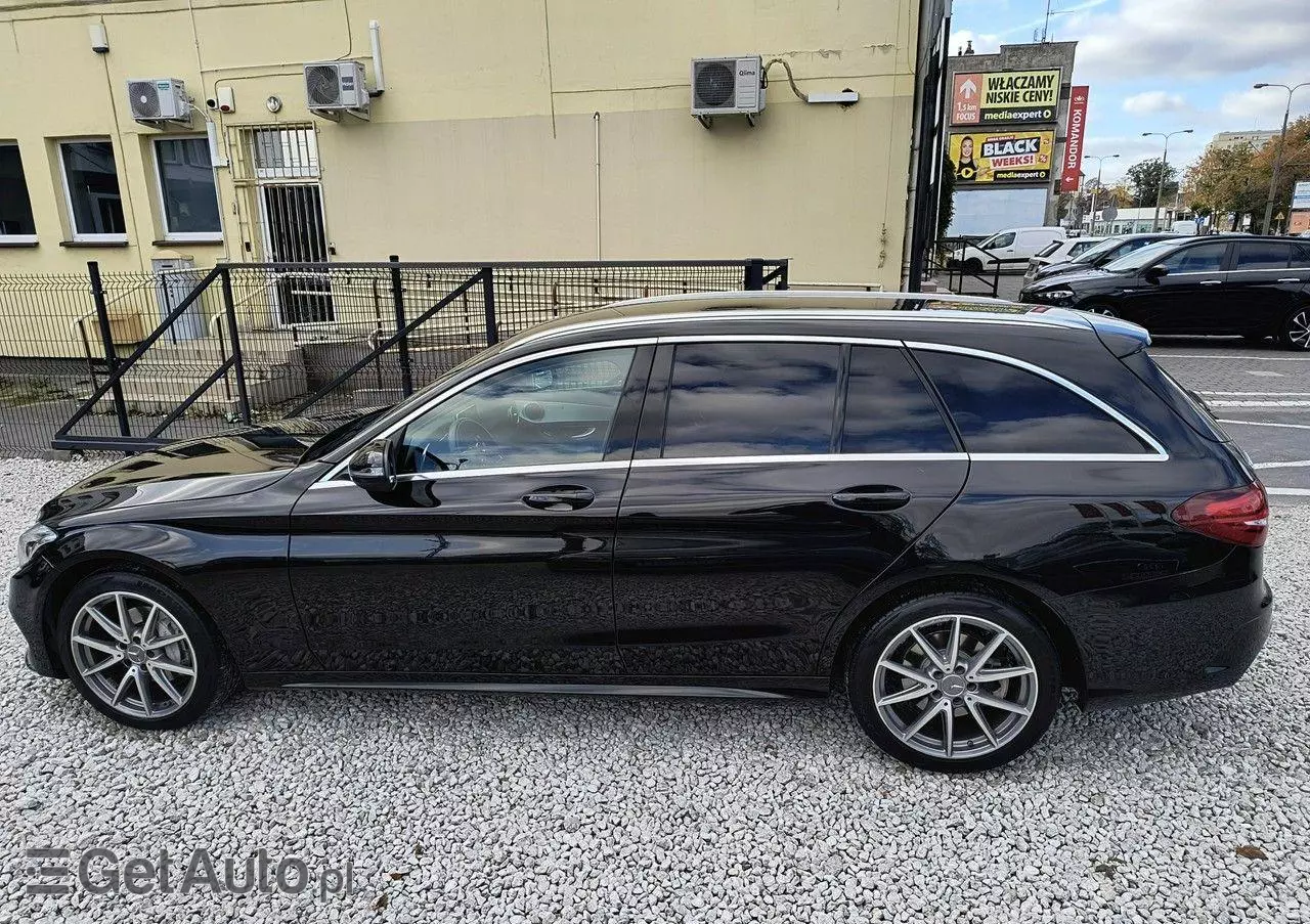 MERCEDES-BENZ Klasa C 220 d 4Matic T 7G-TRONIC Exclusive
