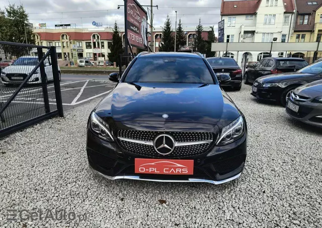 MERCEDES-BENZ Klasa C 220 d 4Matic T 7G-TRONIC Exclusive