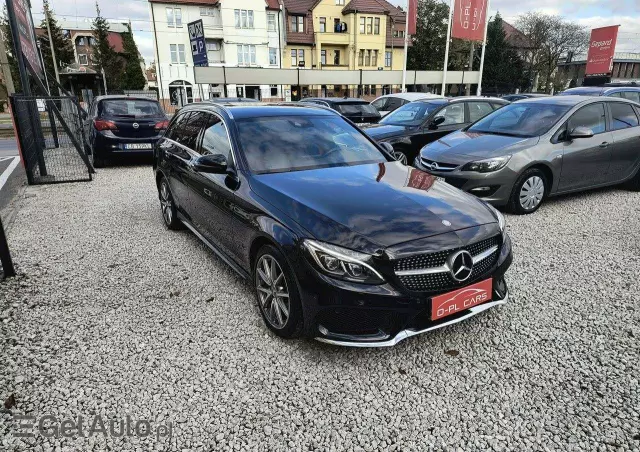 MERCEDES-BENZ Klasa C 220 d 4Matic T 7G-TRONIC Exclusive