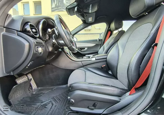 MERCEDES-BENZ Klasa C 220 d 4Matic T 7G-TRONIC Exclusive