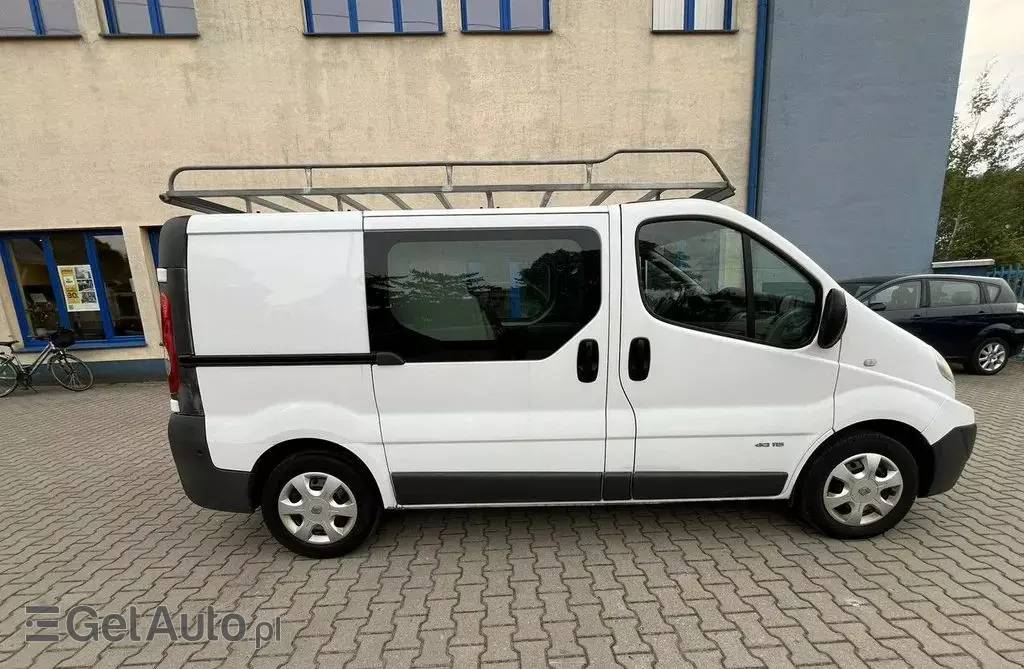 RENAULT Trafic 