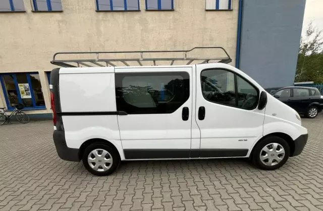 RENAULT Trafic 