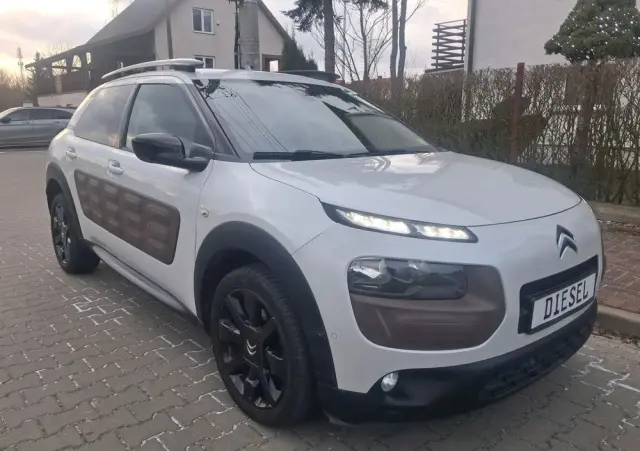 CITROËN C4 Cactus 1.6 Blue HDi Shine Edition
