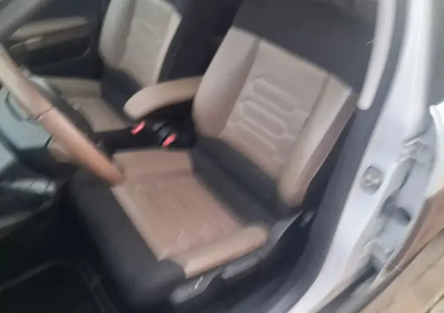 CITROËN C4 Cactus 1.6 Blue HDi Shine Edition