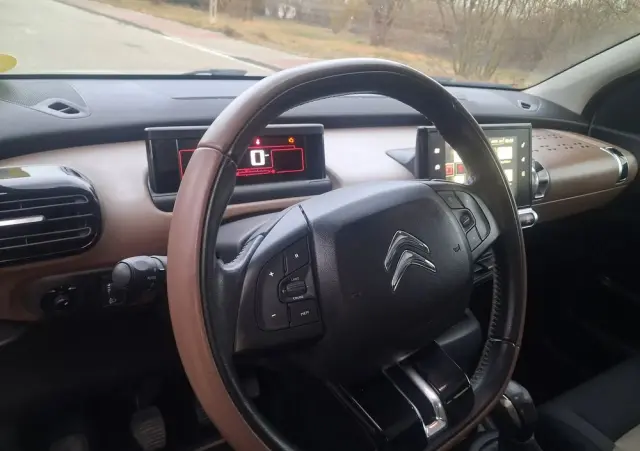 CITROËN C4 Cactus 1.6 Blue HDi Shine Edition