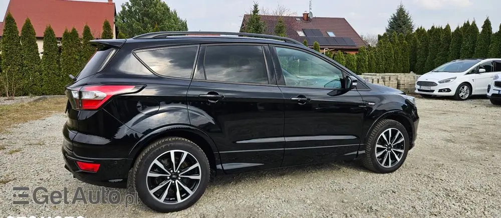 FORD Kuga 2.0 TDCi 4x2 ST-Line