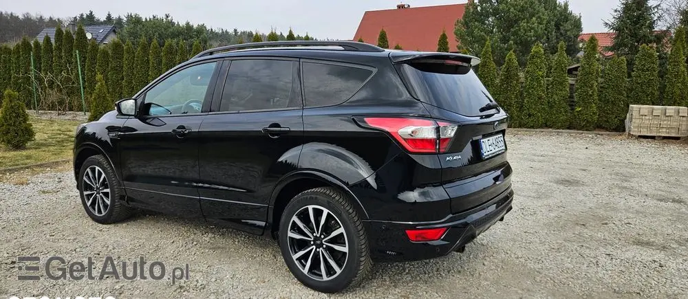 FORD Kuga 2.0 TDCi 4x2 ST-Line